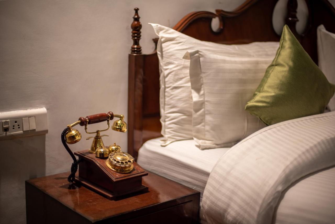 อิลเบิร์ต แมเนอร์ เฮอริเทจ บูติคโฮเต็ล Hotel มัสซูรี ภายนอก รูปภาพ